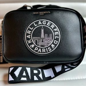 KARL LAGERFELD PARIS MEDALLION CAMERA CROSSBODY BAG (BLACK)